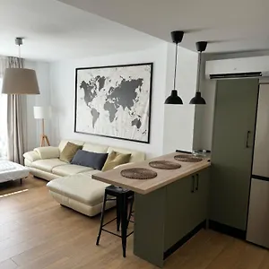 Plaza Victoria Apartment